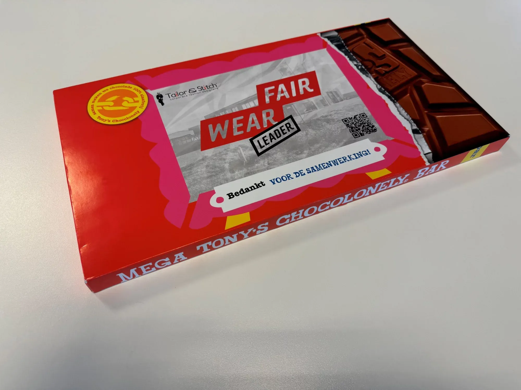 Chocoladereep met een Fair Wear Leader-wikkel